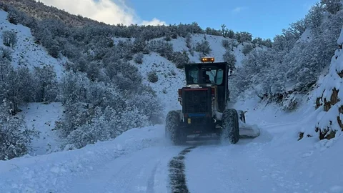Bingöl'de Kapanan Köy Yolları Açılıyor