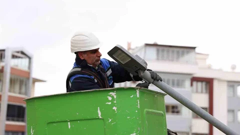 Elazığ'da Aydınlatma Yatırımı
