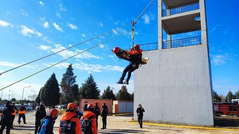 Adana'da Deprem Tatbikatı Yapıldı
