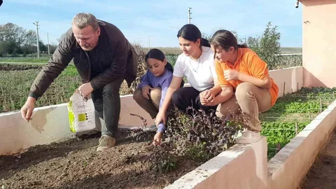 Kızılırmak Deltası'nda Çocuk Çiftçiler Yetişiyor