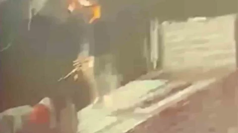 Tırdan Yük İndiren Kişiye Yıldırım Düştü