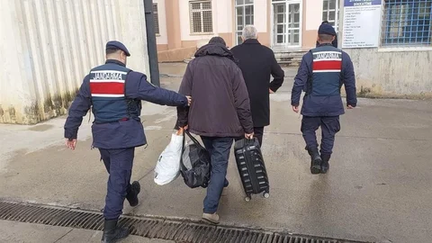 Samsun'da Baba ve Oğul Yakalandı