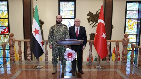 Bakan Güler, Suriye Genelkurmay Başkanı'nı Ağırladı