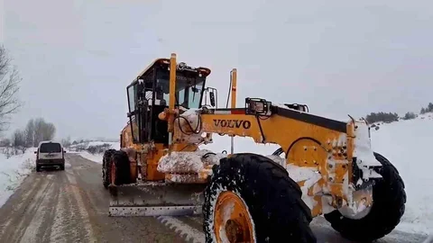 Mudurnu'da Karla Mücadele Devam Ediyor