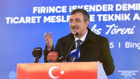 Cumhurbaşkanı Yardımcısı Yılmaz'dan Turizm Açıklaması