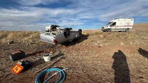 Kulu'da Belediye Aracı Takla Attı