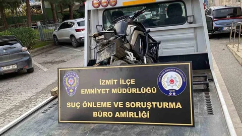 Kocaeli'de Motosikletli Akrobatik Şova Ceza Kesildi