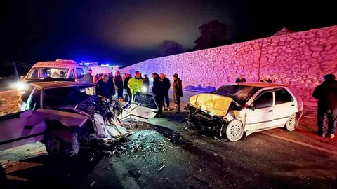 Kütahya Emet'te Trafik Kazası: 4 Yaralı