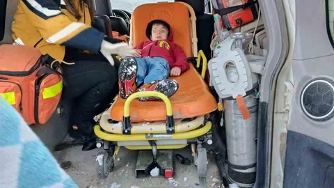Siirt'te Damdan Düşen Çocuk Hastaneye Kaldırıldı