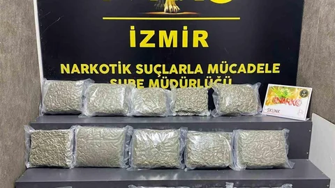 İzmir'de Uyuşturucu Operasyonu