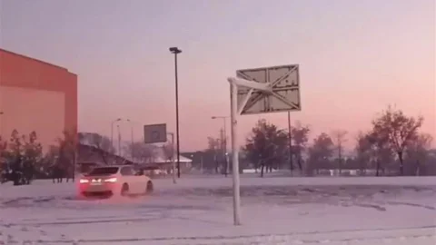 Buzlu Yolda Drift Anları Kaydedildi