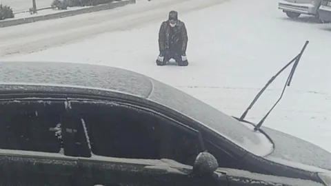 Elazığ'da Kar Yağışı ve Secde Anı