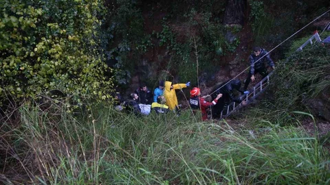 Fethiye'de Uçuruma Düşen Otomobil Kazası