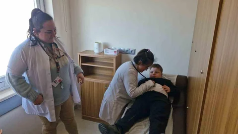 Özel Eğitim Öğrencileri Hastane Korkusunu Yendi