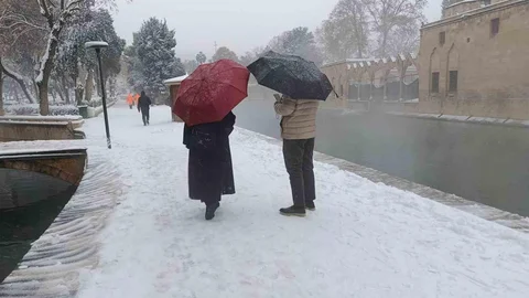 Balıklıgöl Kış Beyazına Büründü