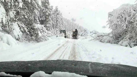Bolu Mengen'de 18 Köy Yolu Kapalı