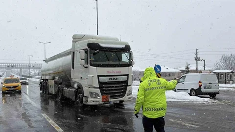 Bolu Dağı'nda Ağır Araç Geçişi Yasaklandı