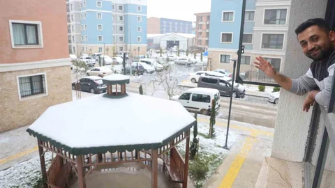 Hatay'da Depremzedelere Yeni Konutlar Sunuldu