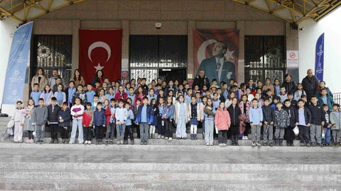 Aydın'da Minik Öğrencilere Tiyatro Etkinliği