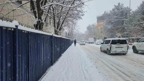 Tunceli'de Araçların Trafiğe Çıkışı Yasaklandı