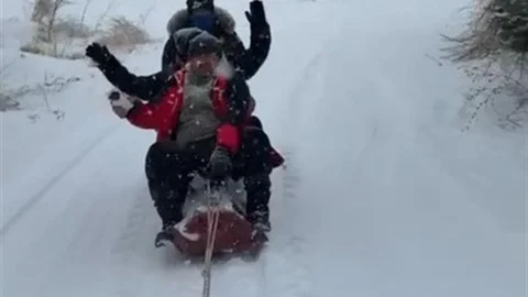 Malatya'da Traktör Arkasında Sörf Eğlencesi