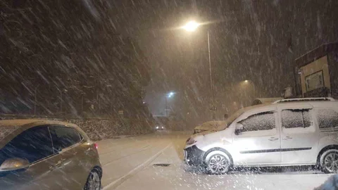 İstanbul'da Yeni Yıla Karla Giriş