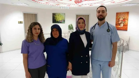Hemşire Anneler ve Doktor Çocukları Aynı Hastanede Çalışıyor