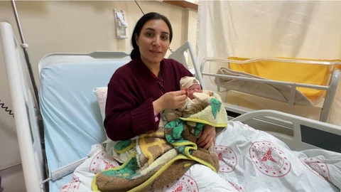 Yüksekova'da 2026'nın İlk Bebeği Doğdu