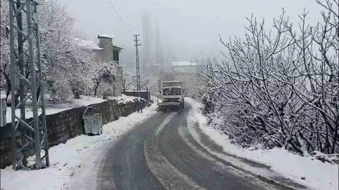 Mersin’in Yüksek Kesimlerinde Karla Mücadele Devam Ediyor