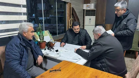 Battalgazi Belediyesi Karla Mücadele İçin Gece Boyu Sahadaydı