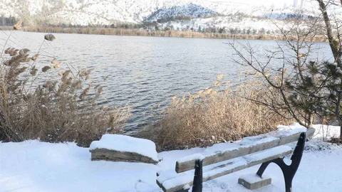 Ankara'da Eymir Gölü'nde Kar Manzaraları