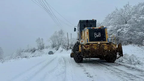 Samsun'da Karla Mücadele Çalışmaları Devam Ediyor