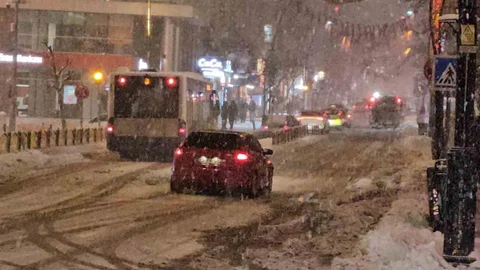 Elazığ'da Kar Yağışı Devam Ediyor