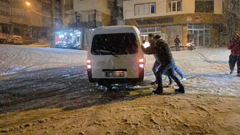 Samsun'da Kar Eğlence ve Çile Yarattı
