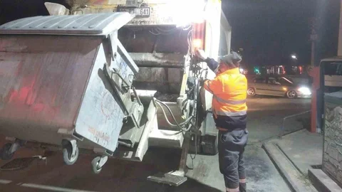 Aydın'da Temizlik Ekipleri Durduruldu