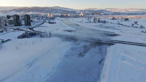 Sivas’ta Eksi 19 Derece Hava Sıcaklığı