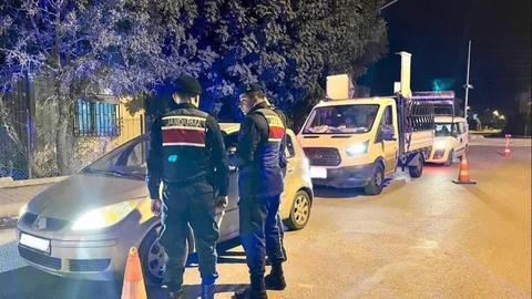 Yılbaşı Gecesi Mersin’de Güvenlik ve Sağlık Seferberliği