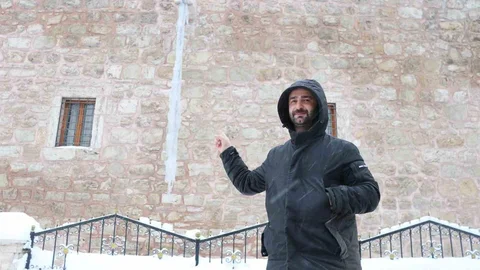 Sivas'ta Buz Sarkıtları Oluştu