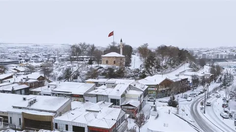 Kırşehir’de Kar Yağışı Görsel Şölen Oluşturdu