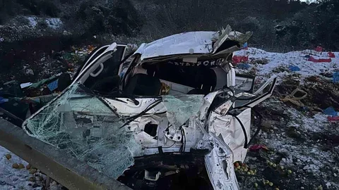 Sakarya'da Kamyonet Takla Attı