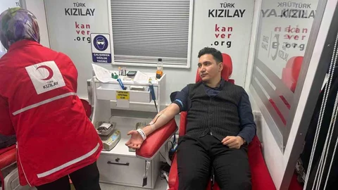 Çermik Kaymakamı Kan Bağışında Bulundu