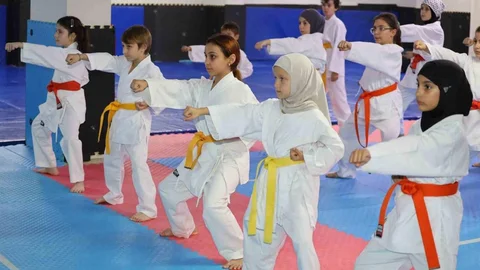 Başiskele'de Gençlere Eğitim ve Spor Fırsatları