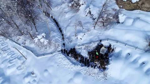 Van'da Çığ Felaketi Sonrası Cenaze Töreni