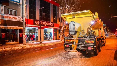 Malatya'da Kapanan 117 Mahalle Yolu Açıldı