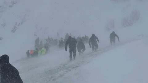Artvin'de Çığ Arama Çalışmalarına Ara Verildi
