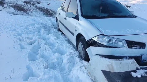 Başkale'de Buzlanma Nedeniyle Kaza