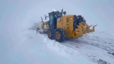 Siirt'te 14 Köy Yolu Ulaşıma Açıldı