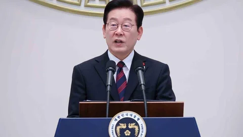 Güney Kore Liderinden Çin'e Övgü