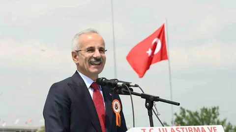 Bakan Uraloğlu Otoyol Geçiş Verilerini Açıkladı