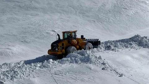Hakkari'de 172 Yerleşim Yolu Kapandı